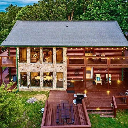 Panorama Mountain View Cabin, Less Than 10 Miles From Gatlinburg And Dollywood, Dog Friendly, 6 Bedrooms Sleeps 17, Fire Pit, Hottub, Washer Dryer, Fully Loaded Kitchen, Gameroom With A Tv, Pool Table, Arcade, Air Hockey, And Foosball Sevierville Extérieur photo
